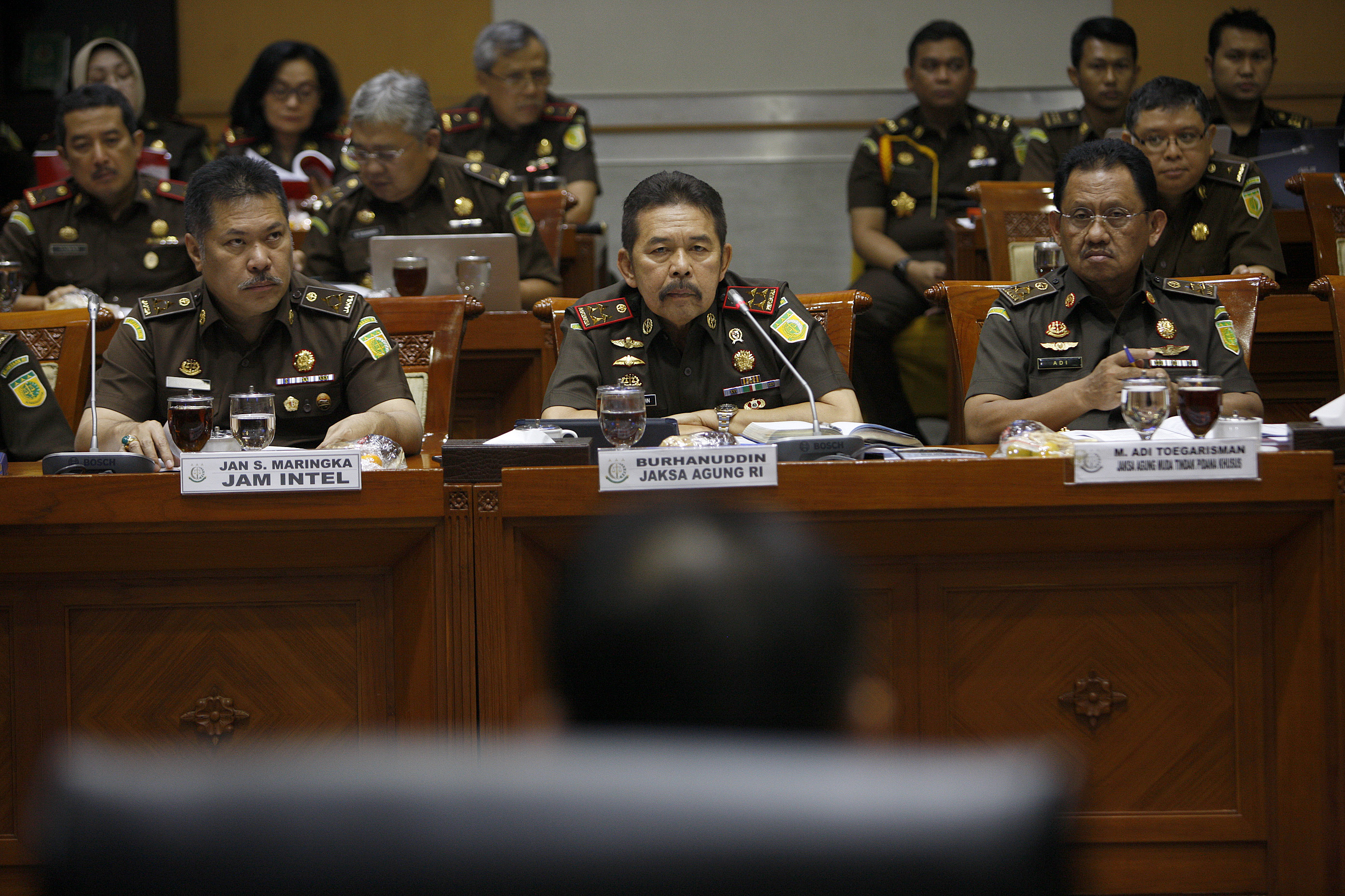 Jaksa Agung ST Burhanuddin (tengah) menyampaikan pemaparan dalam rapat kerja dengan Komisi III DPR di Jakarta, hari ini.