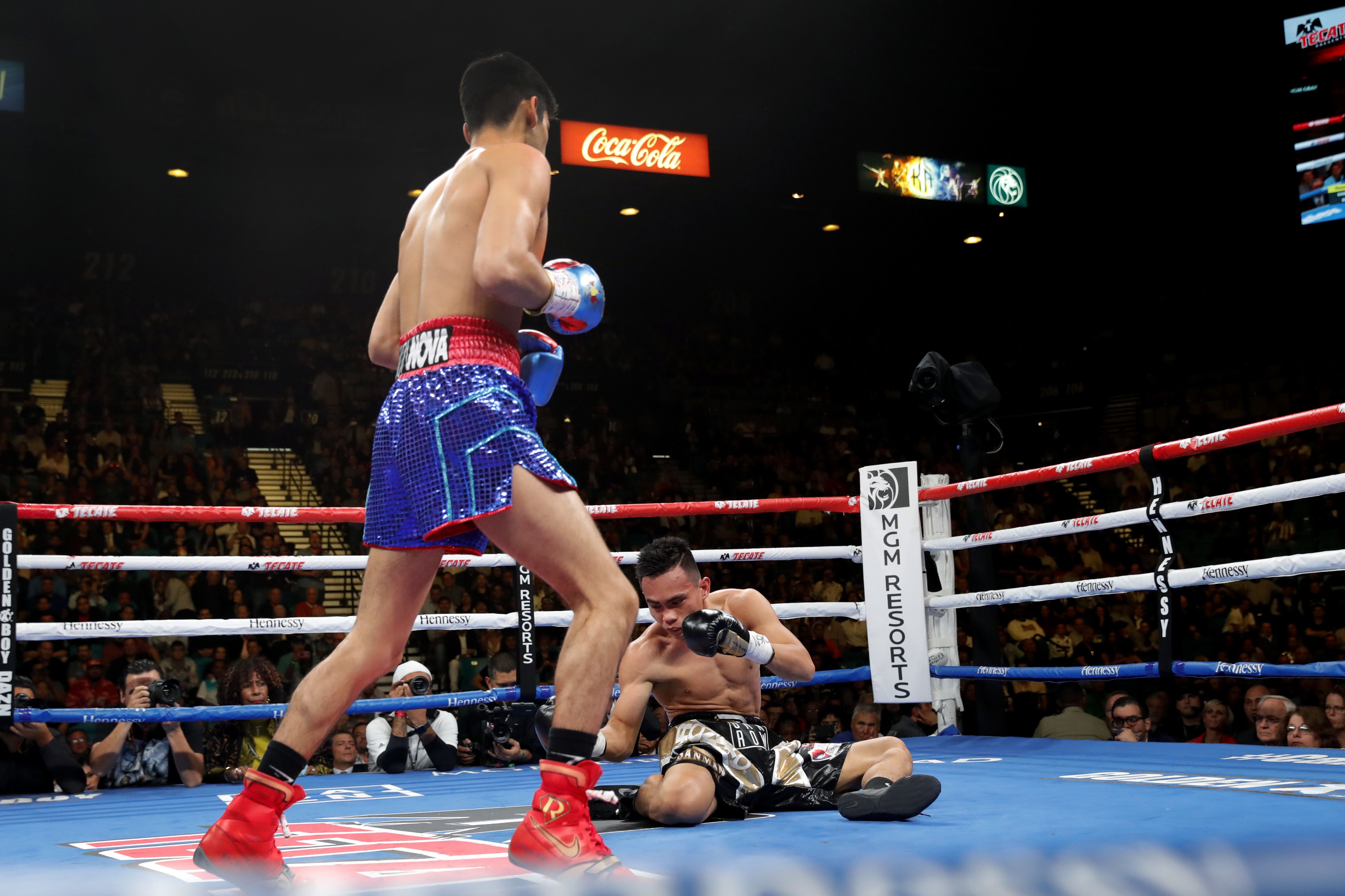  Petinju AS Ryan Garcia memkul KO Romero Duno dari Filpina pada ronde pertama.