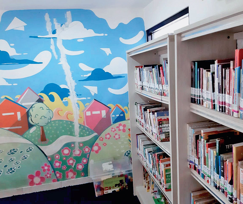 Perpustakaan  Ruang Publik Terpadu Ramah Anak (RPTRA) Gondangdia.