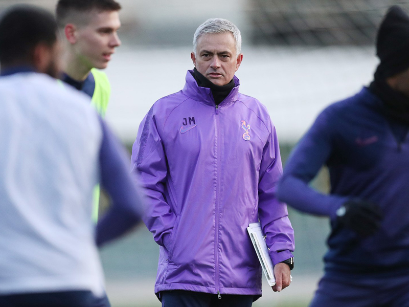 Mourinho Janji Kembangkan Pemain Muda di Spurs