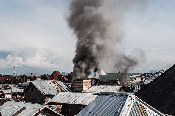 Pesawat Kecil Jatuh ke Perkampungan Padat di Kongo, 24 Tewas