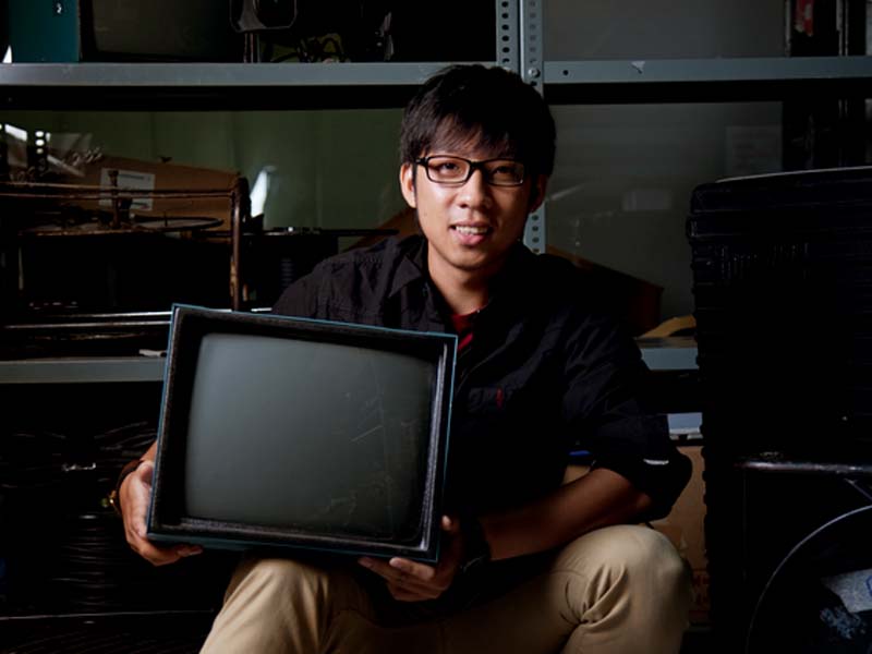 Bahayanya Motif Bisnis Semata Bagi Sutradara dan Produser Film