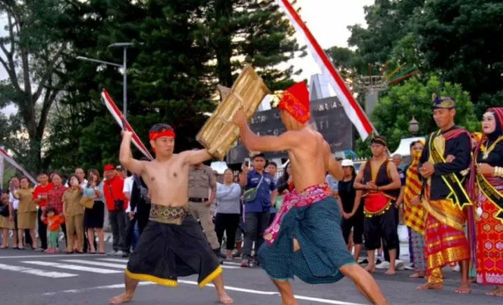Peragaan budaya di JPI tahun 2019 di Minahasa. 