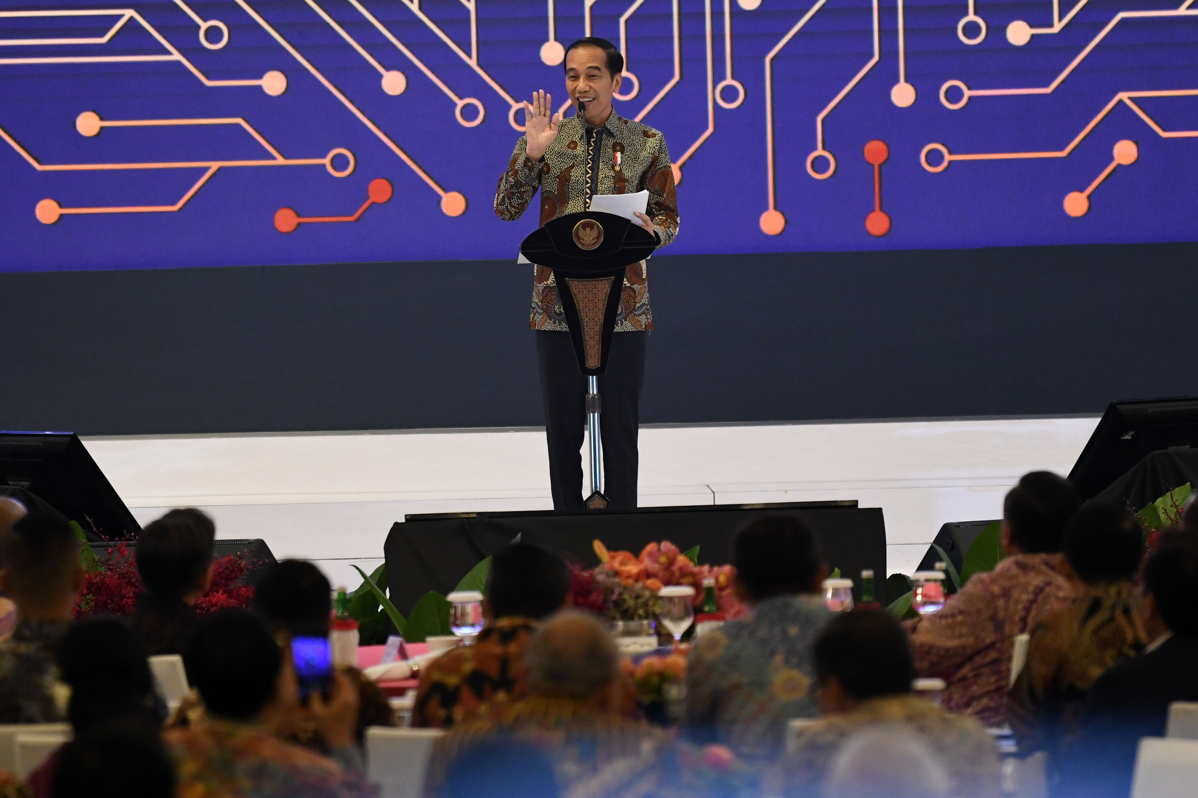  Presiden Joko Widodo menyampaikan pidatonya dalam Pertemuan Tahunan Bank Indonesia (PTBI) 2019 di Jakarta, Kamis (28/11/2019) malam. 