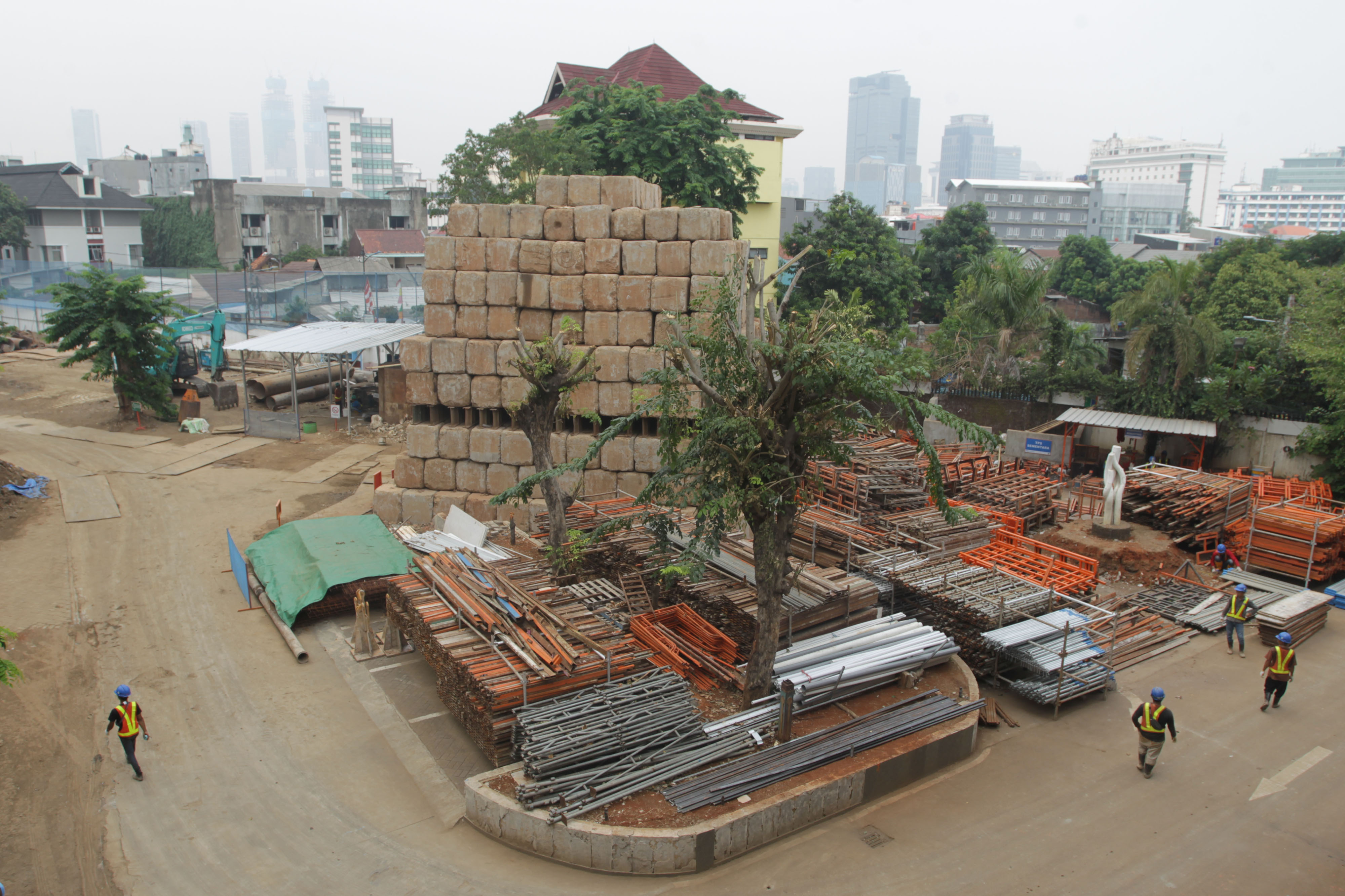 Proses revitalisasi TIM