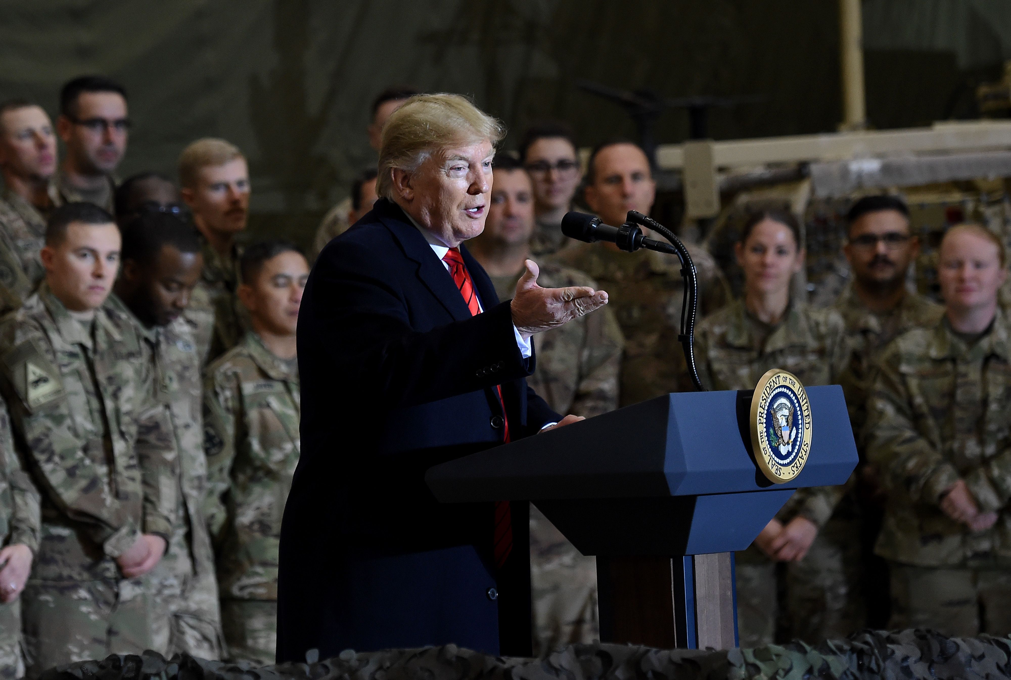 Presiden Amerika Serikat Donald Trump berbicara kepada personel militer AS yang ditempatkan di Afghanistan.