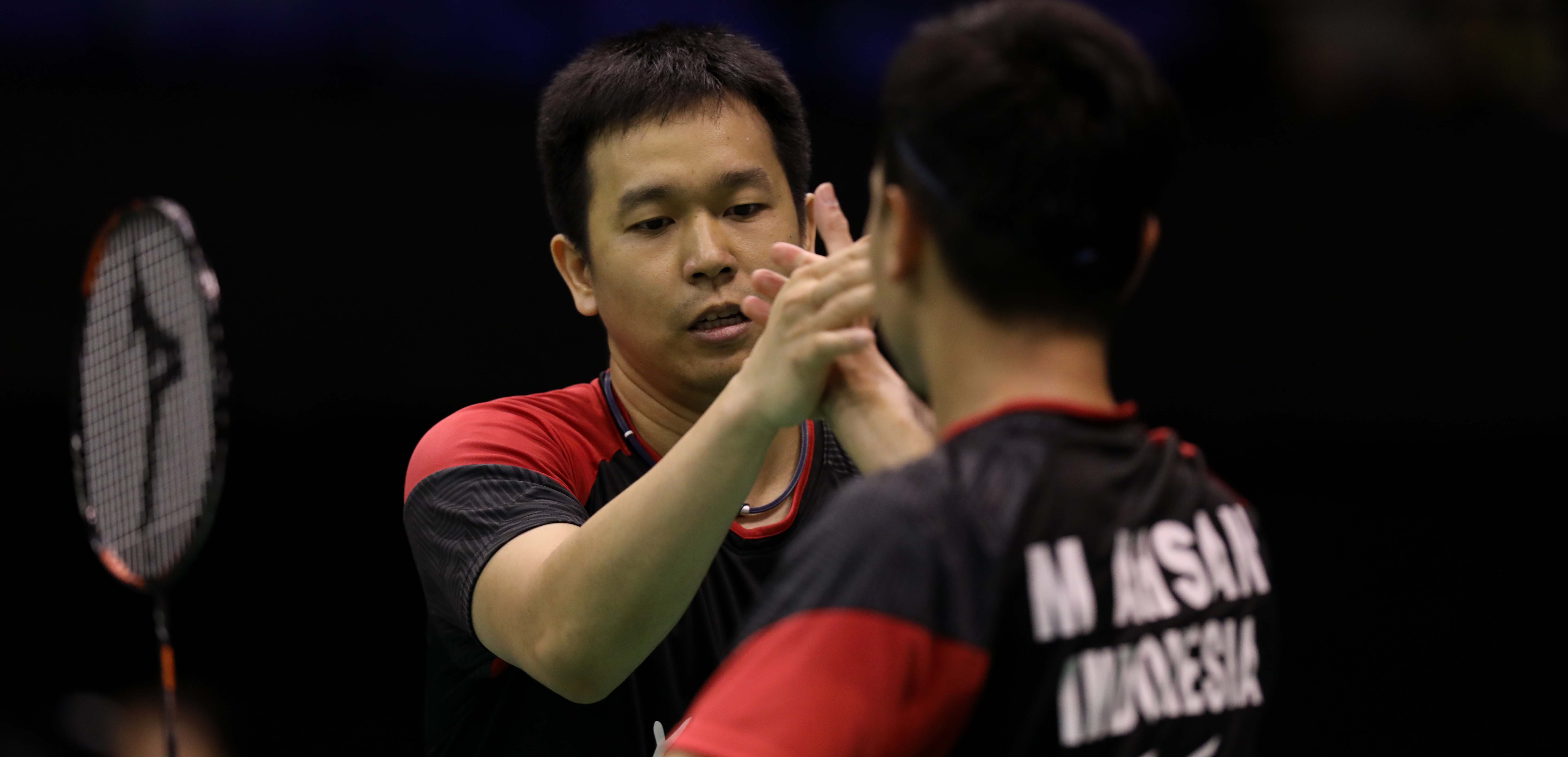 Hendra Setiawan/Mohammad Ahsan menghentikan langkah Tiongkok, Li Jun Hui/Liu Yu Chen di semifinal Hong Kong Terbuka 2019.