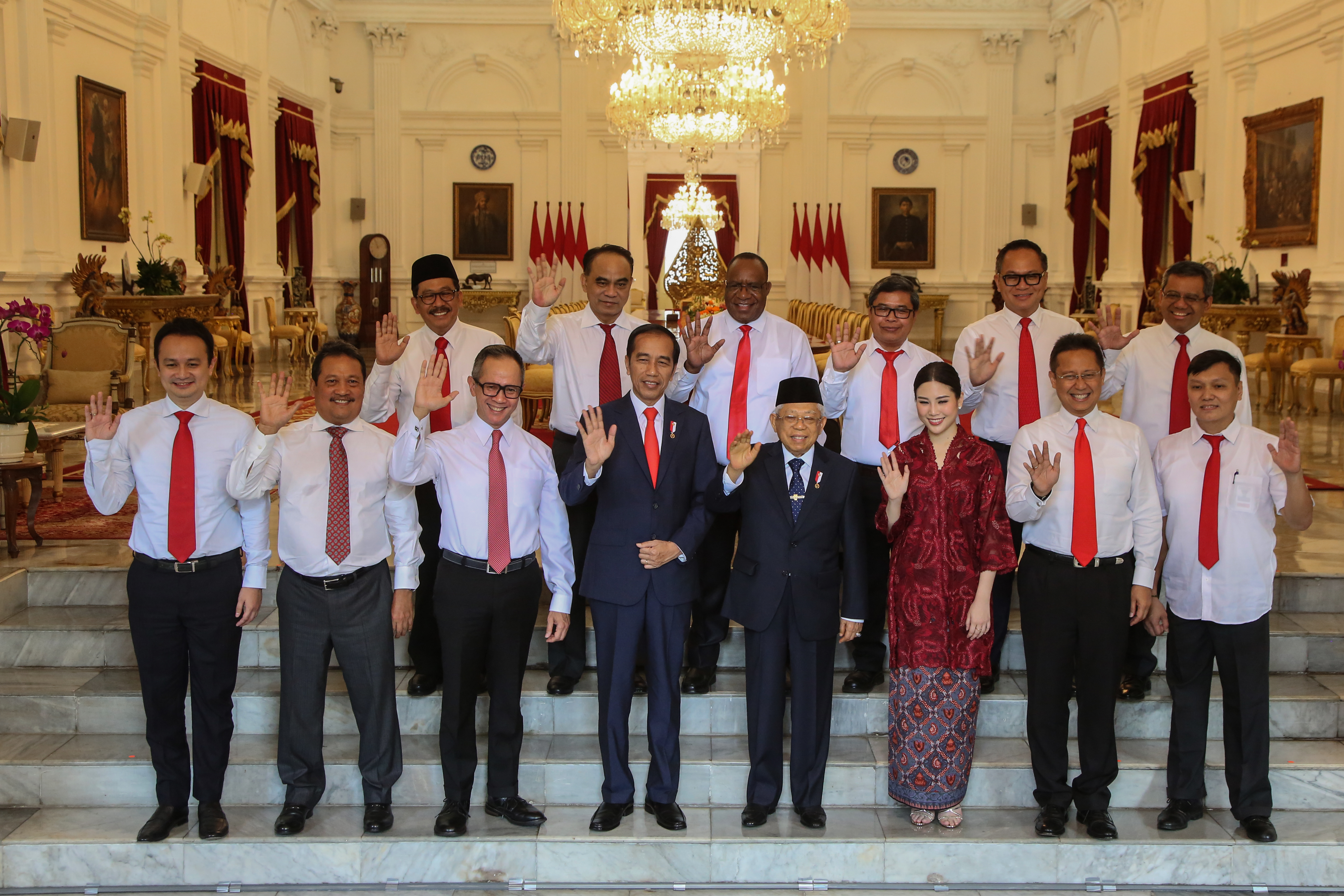 Jokowi dan 12 wakil menteri