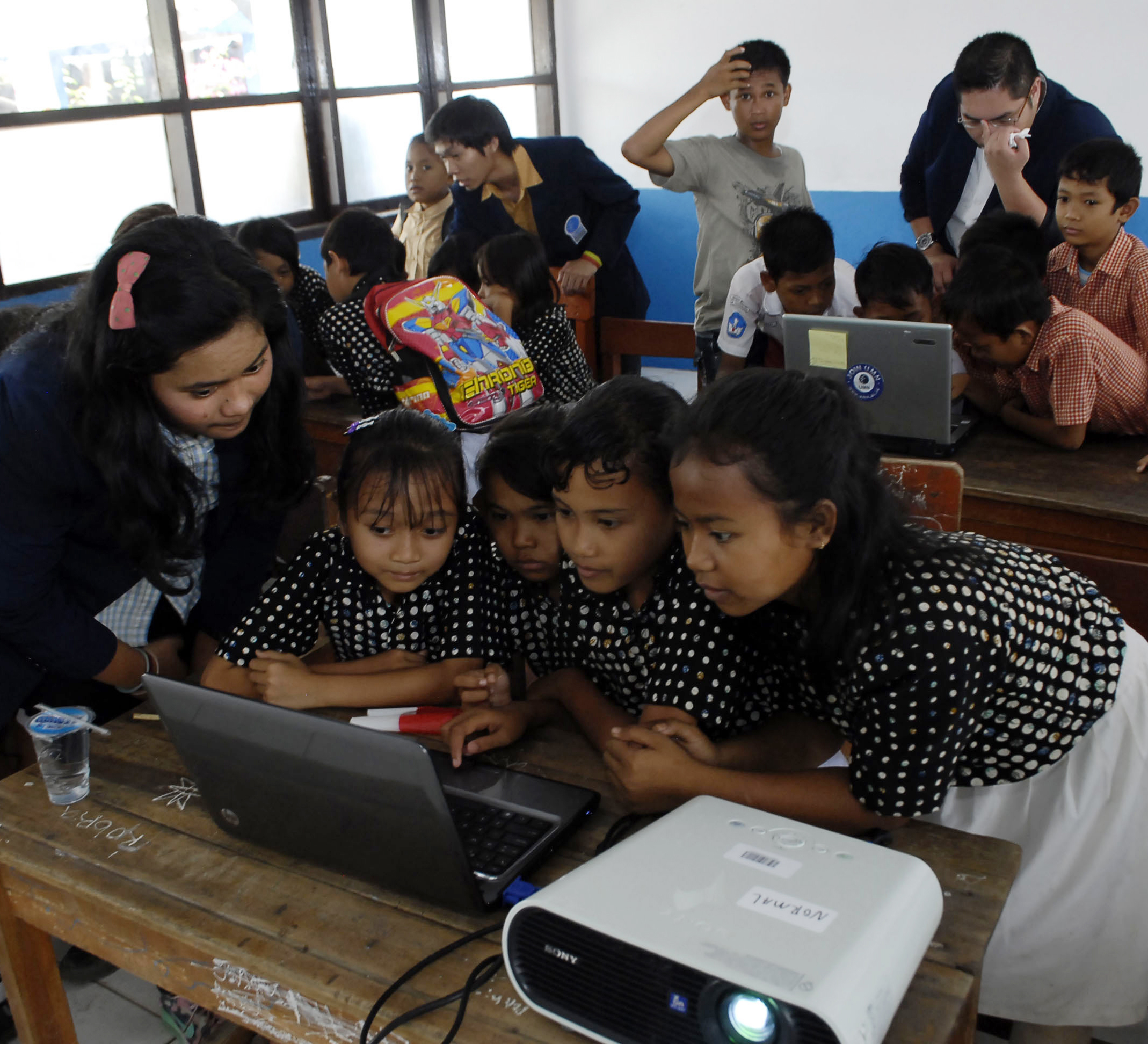 Cegah Hoaks, Pengenalan Internet Harus dari Keluarga