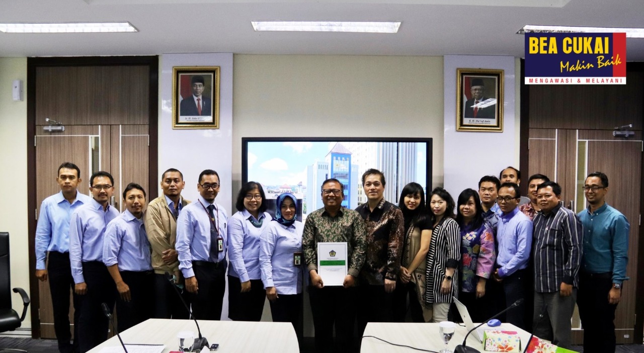 Bea Cukai Jateng DIY Berikan Izin Fasilitas Kawasan Berikat pada PT Rubber Pan Java.