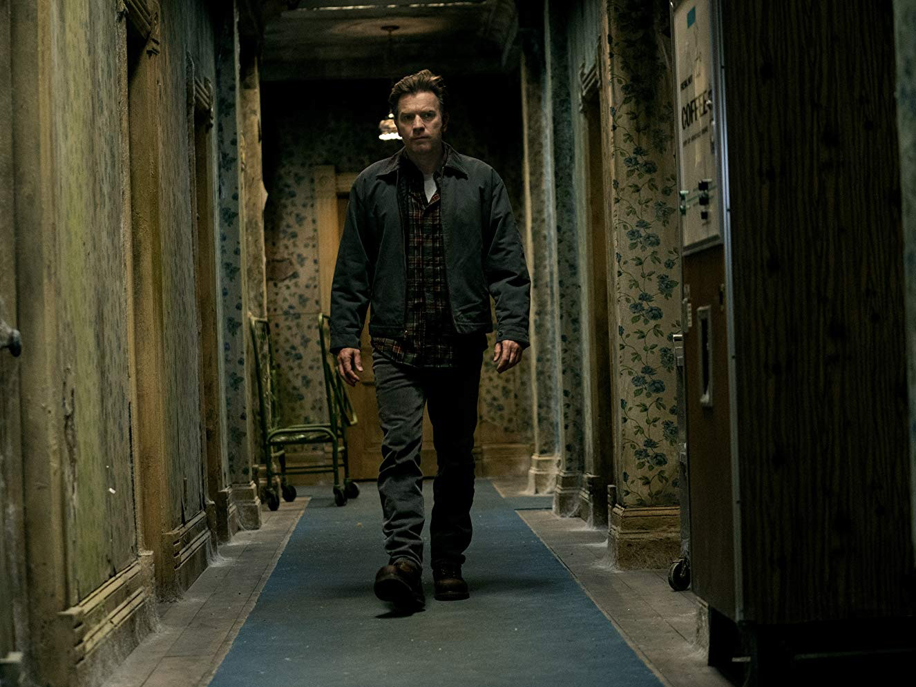 Upaya Flanagan Menjaga Warisan Kubrick dan King