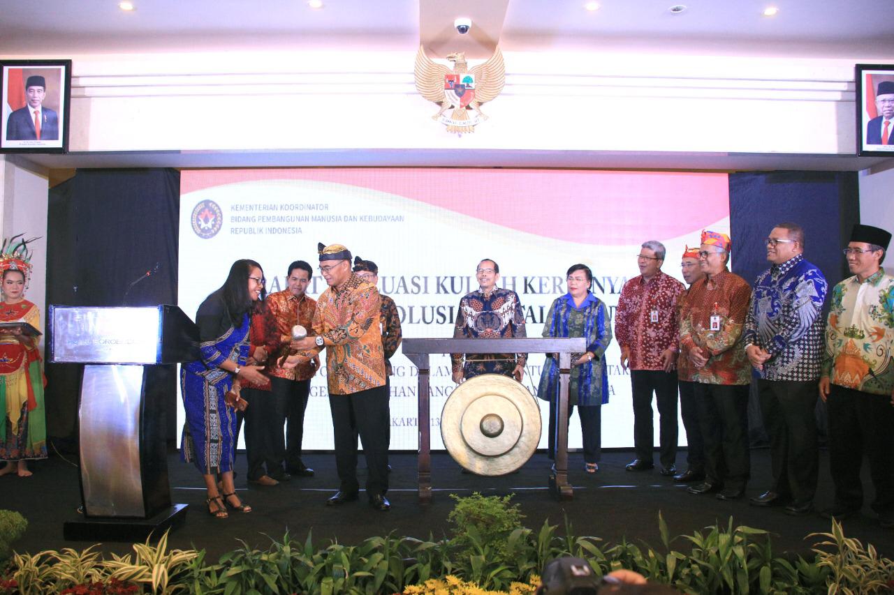 Menko PMK Muhadjir Effendy pada Rapat Evaluasi Kuliah Kerja Nyata Tematik Revolusi Mental Tahun 2019, di Jakarta, Kamis (14/11).