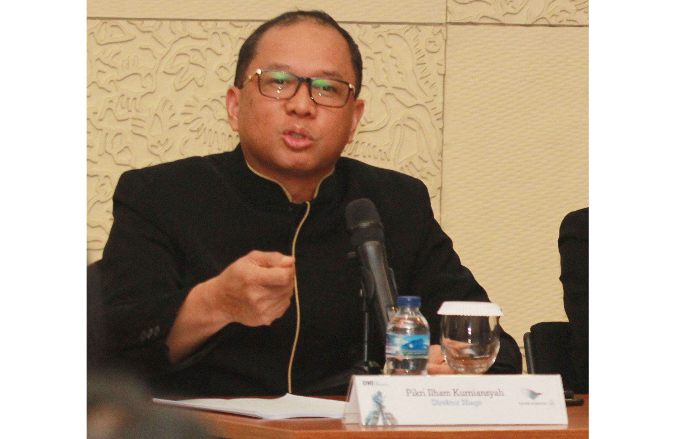 Direktur Niaga PT. Garuda Indonesia Pikri Ilham Kurniansyah 