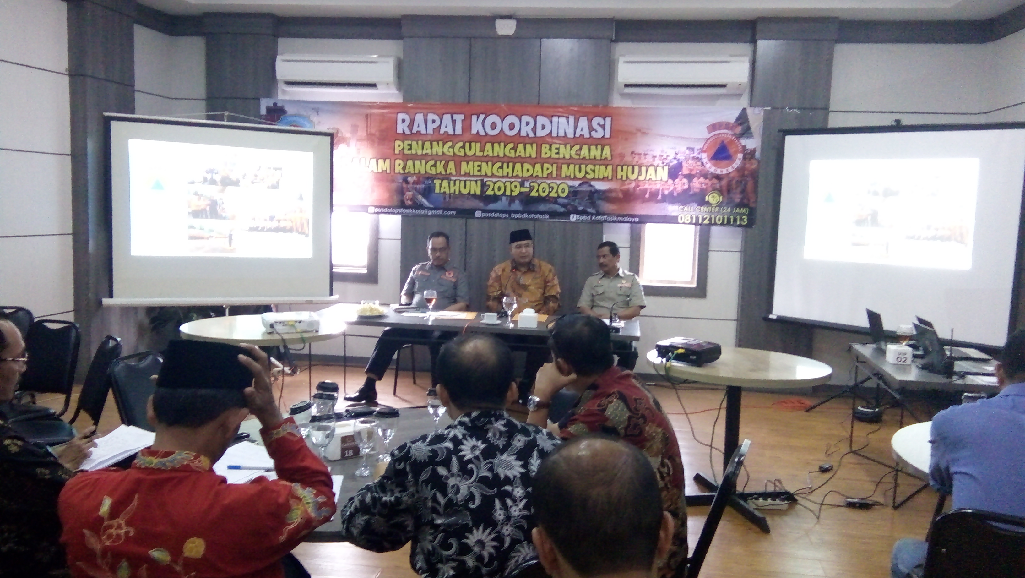 Wali Kota Tasikmalaya Budi Budiman saat memimpin rakor kebencanaan musim hujan, Selasa (12/11/2019)