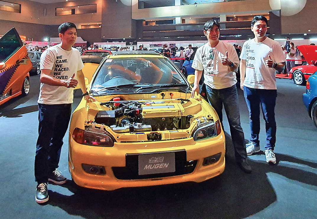 mobil peserta yang dipamerkan saat membuka Honda Fastival 2 di kawasan JI Expo Kemayoran, Jakarta, Minggu (24/11).