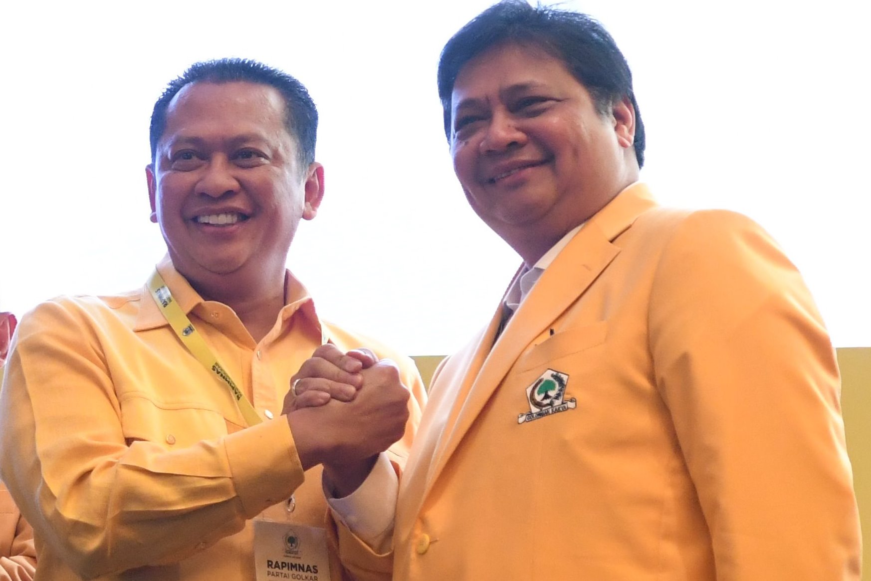 Dari kiri: Ketua MPR Bambang Soesatyo dan Ketua Umum DPP Partai Golkar Airlangga Hartarto