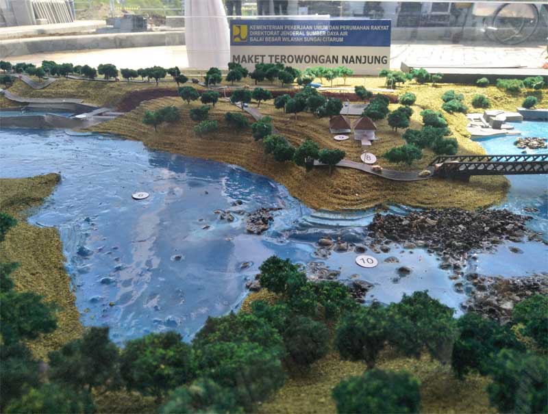 Maket pengerjaan proyek terowongan air curug jompong di Kabupaten Bandung. 