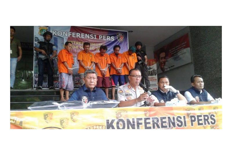 Polda Metro Jaya Tangkap 5 Orang Komplotan Pencuri Truk