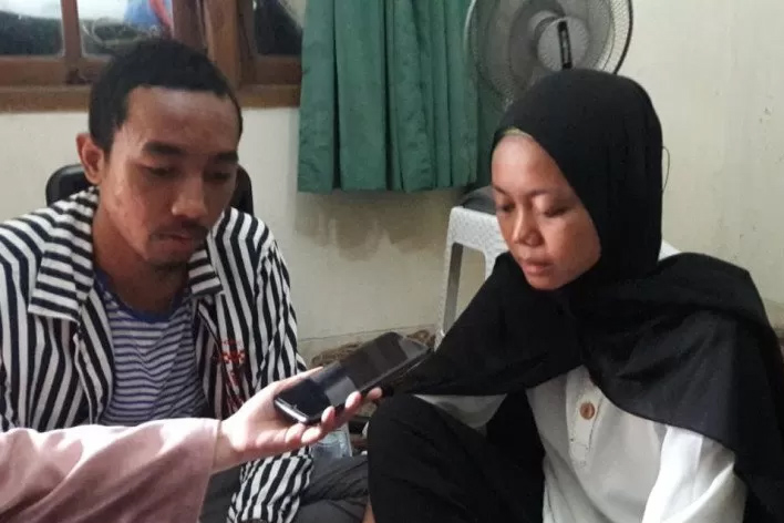 Saksi penabrakan pengguna otoped listrik milik Grabwheels di Senayan, Wanda dan Fajar di Jakarta, Rabu (13/11/2019).