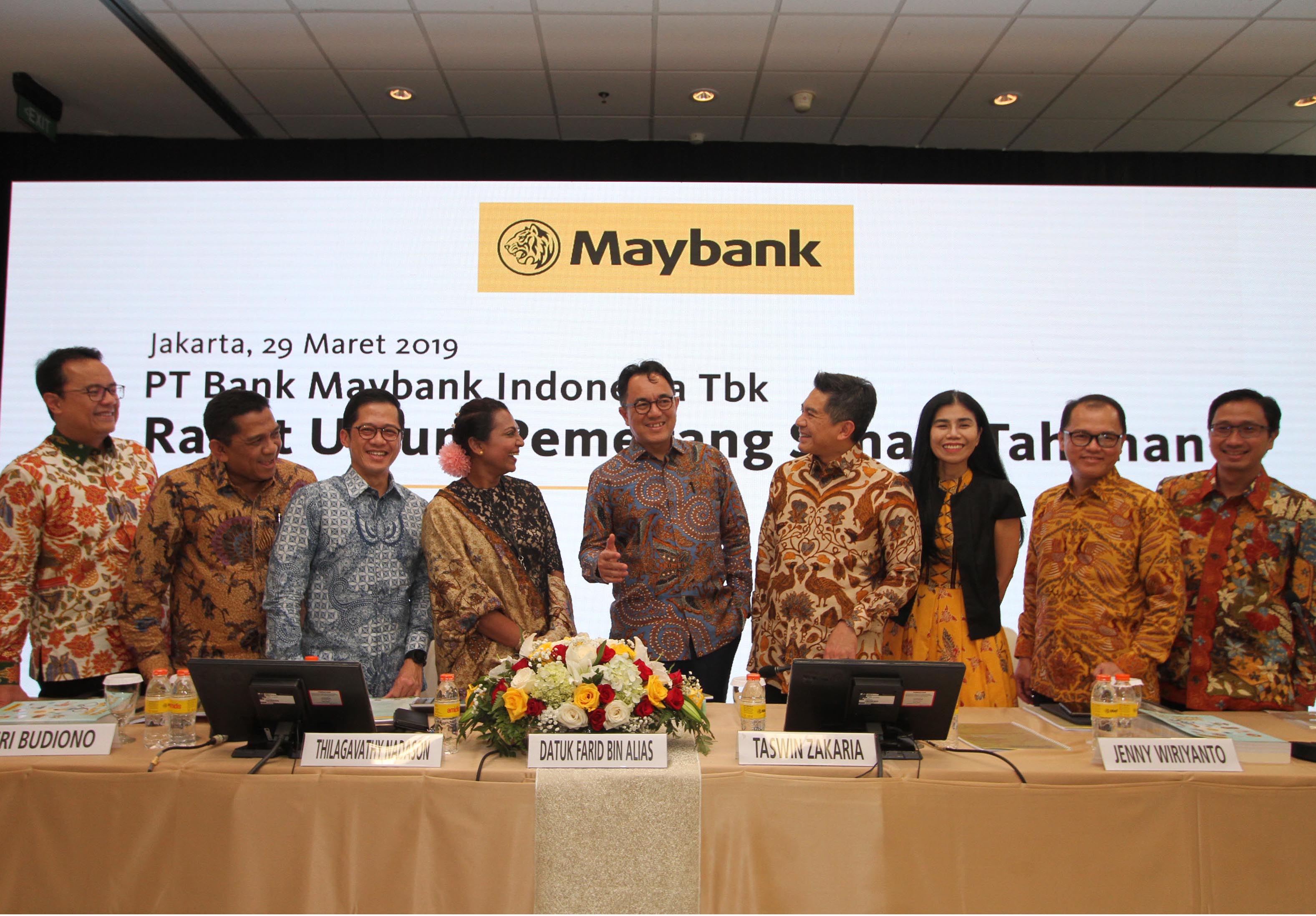 Laba bersih Maybank naik 2,1%.