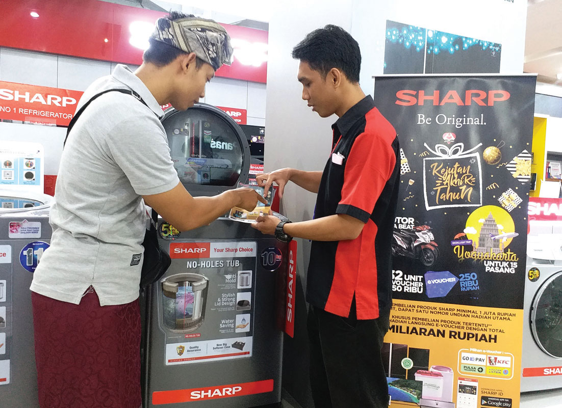 Sharp Hadirkan Kejutan Akhir Tahun