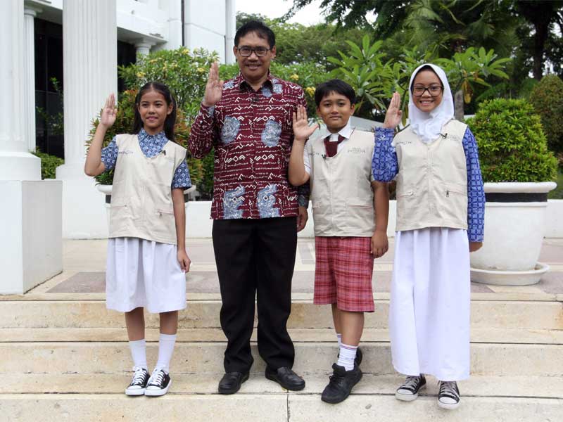 Reporter Cilik (Repcil) MI wawancara Kepala Badan Pembinaan Ideologi Pancasila (BPIP), Hariyono, di Jakarta.