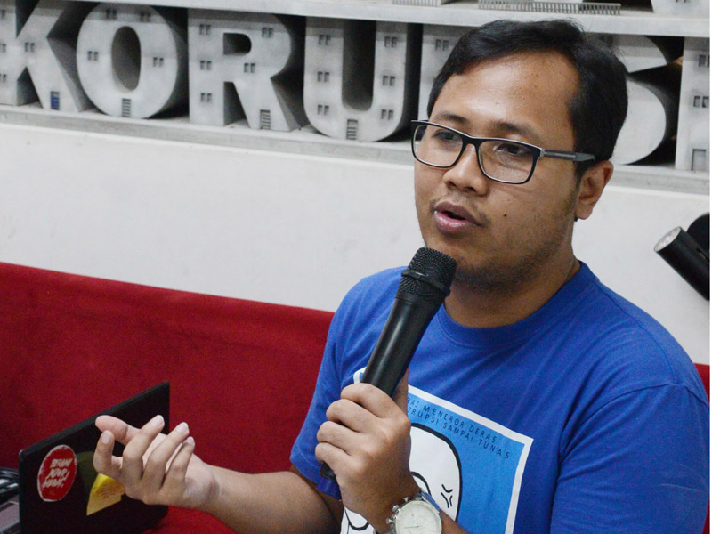 Koordinator Divisi Hukum dan Monitoring Peradilan ICW Tama Satrya Langkun