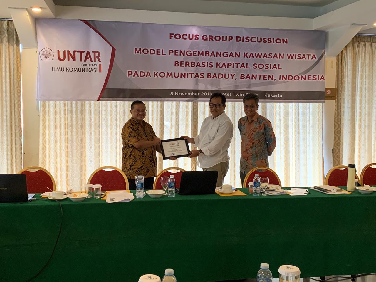 Diskusi soal masyarakat Baduy di Jakarta