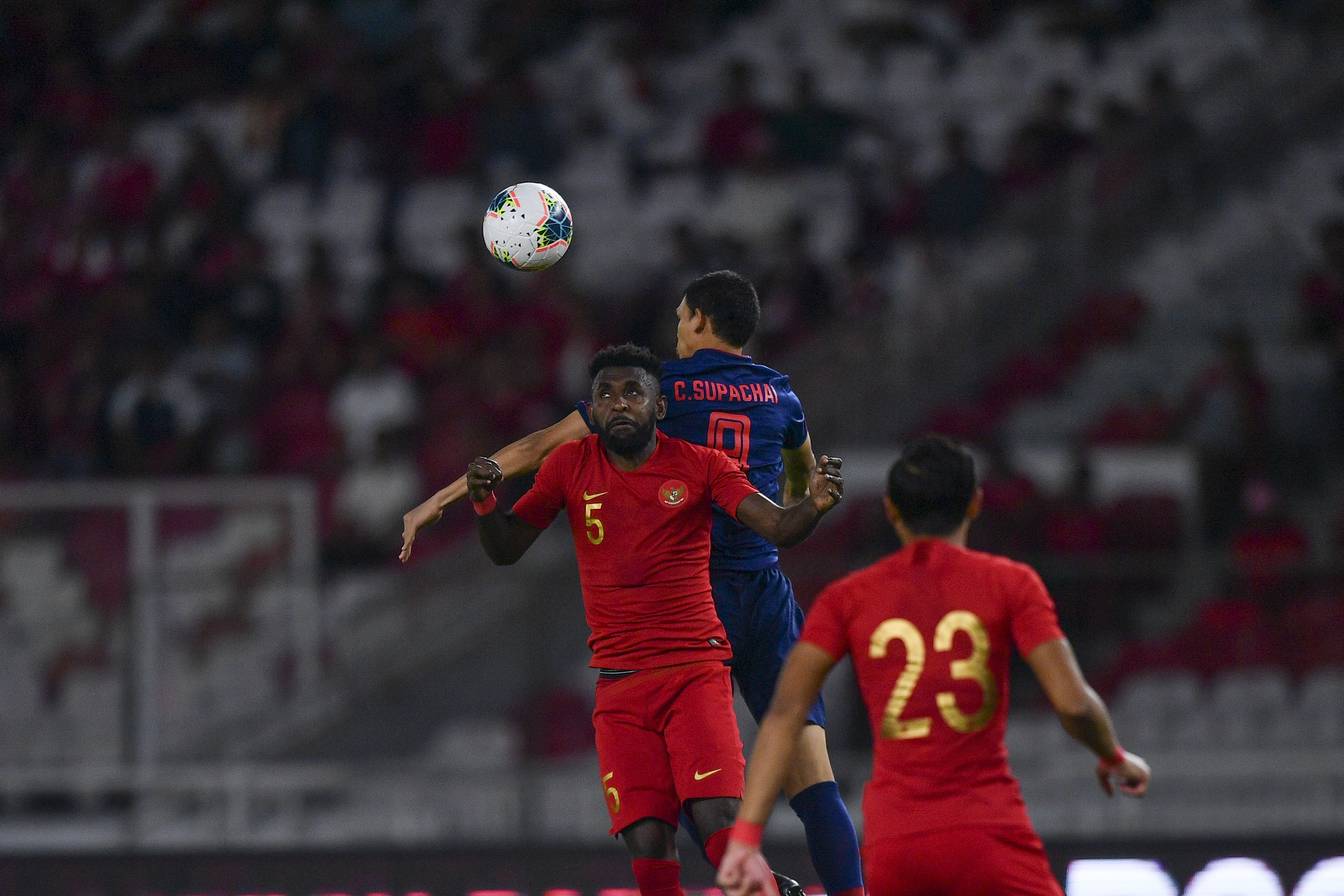 Rudollf Yanto Basna (tengah) 