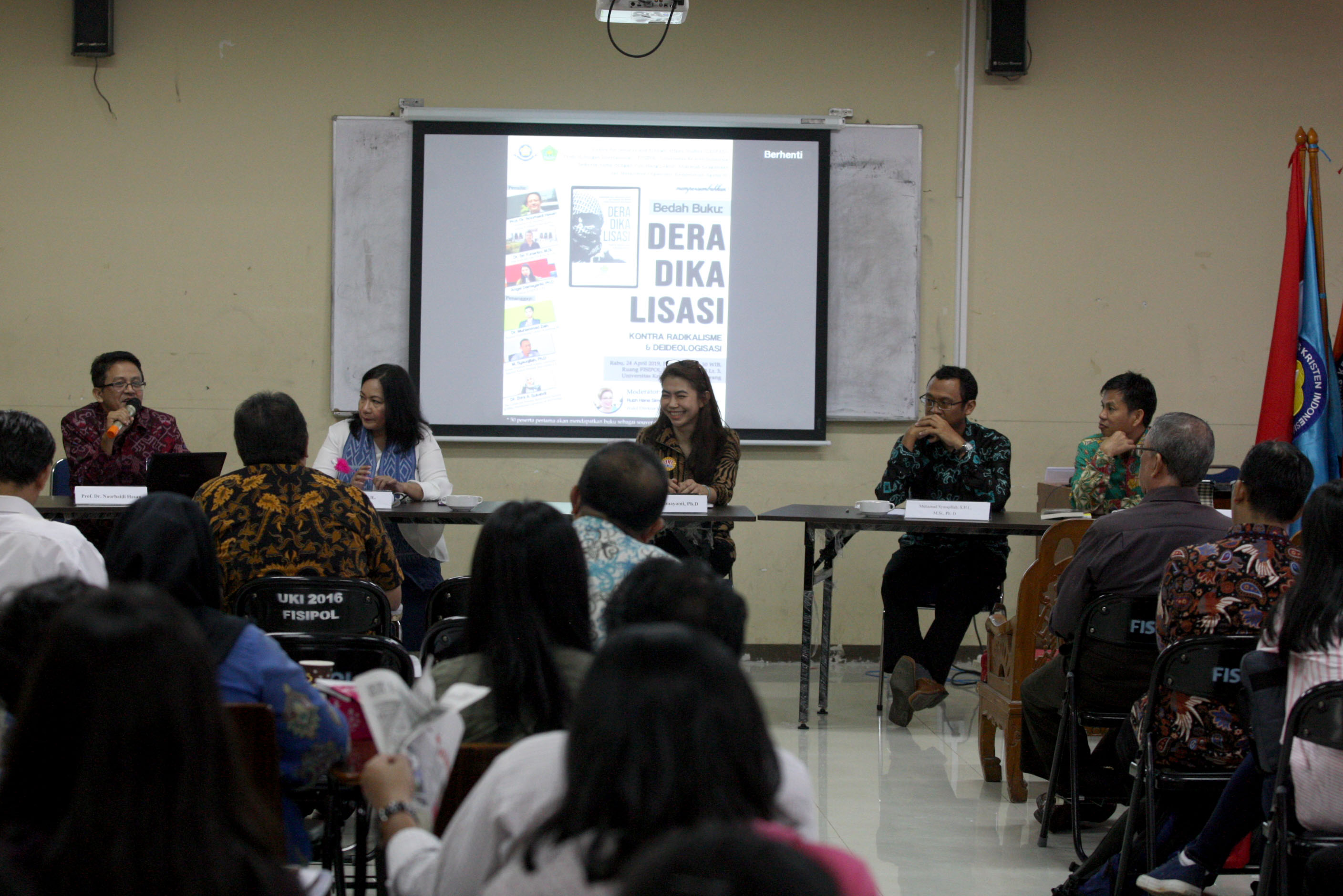 DISKUSI DAN BEDAH BUKU DERADIKALISASI