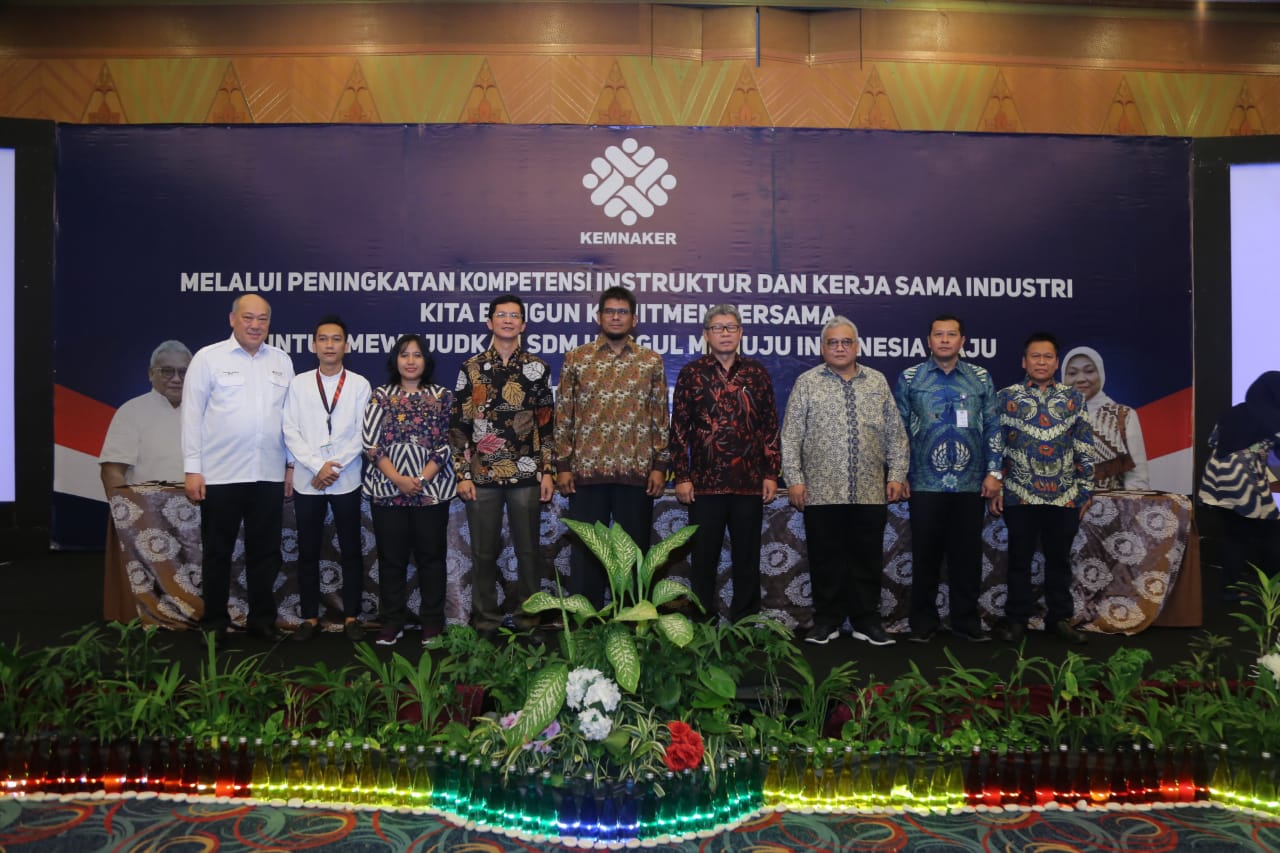 Kolaborasi Pemerintah dengan Industri Modal Dasar Membangun SDM