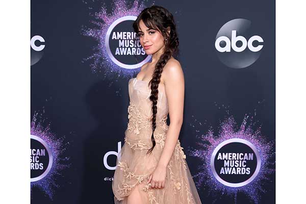 Camila Cabello: Pernah Curi Barang di Istana Inggris
