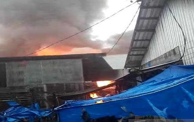 Seorang Warga Tewas dalam Kebakaran Belasan Rumah di Banjarmasin