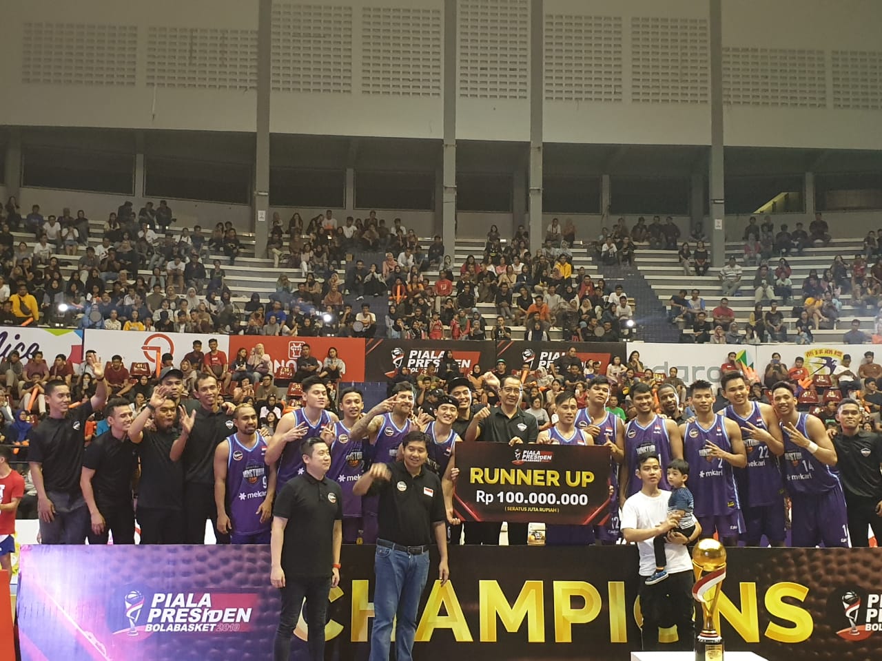 Klub Basket HangTuah jadi runner-up di turnamen Piala Presiden