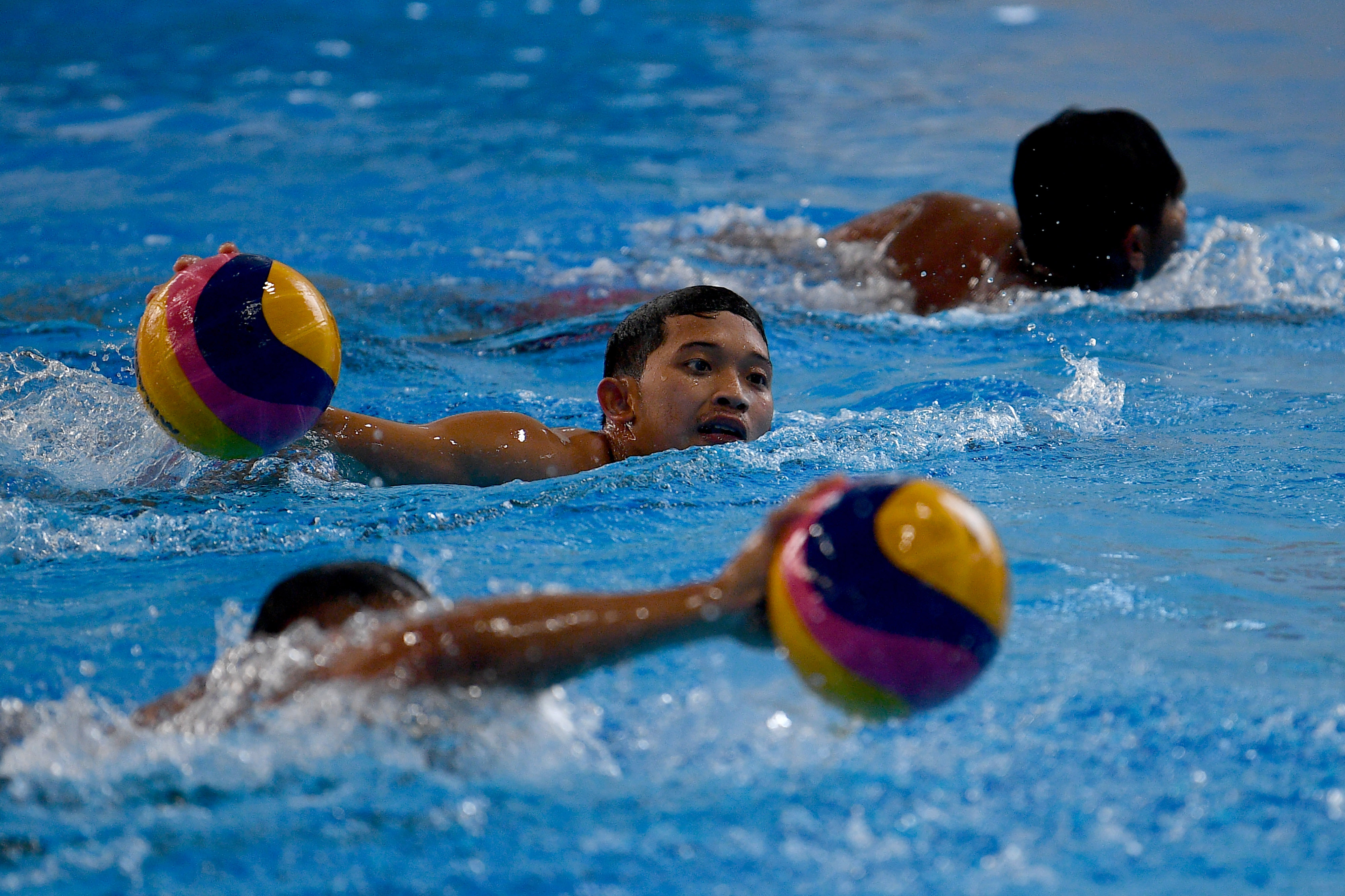 Sejumlah pemain polo air timnas Indonesia mengikuti pelatnas SEA Games 2019 di Stadion Akuatik, kompleks GBK