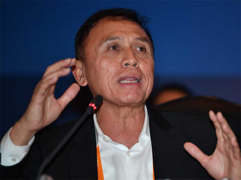 Iwan Bule Nyatakan Komitmen Berantas Mafi a Sepak Bola