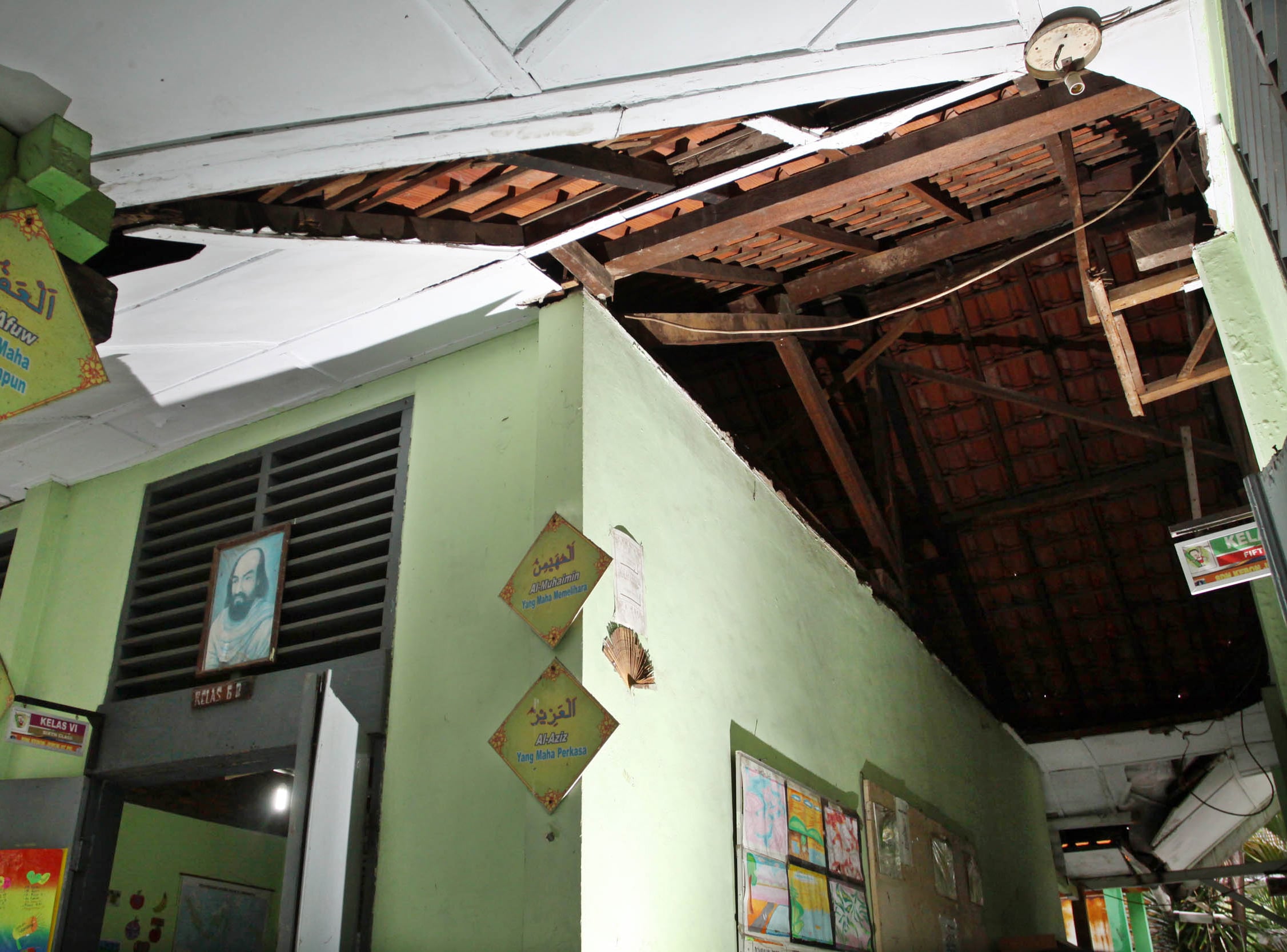 Ilustrasi ruang sekolah yang rusak di DKI Jakarta