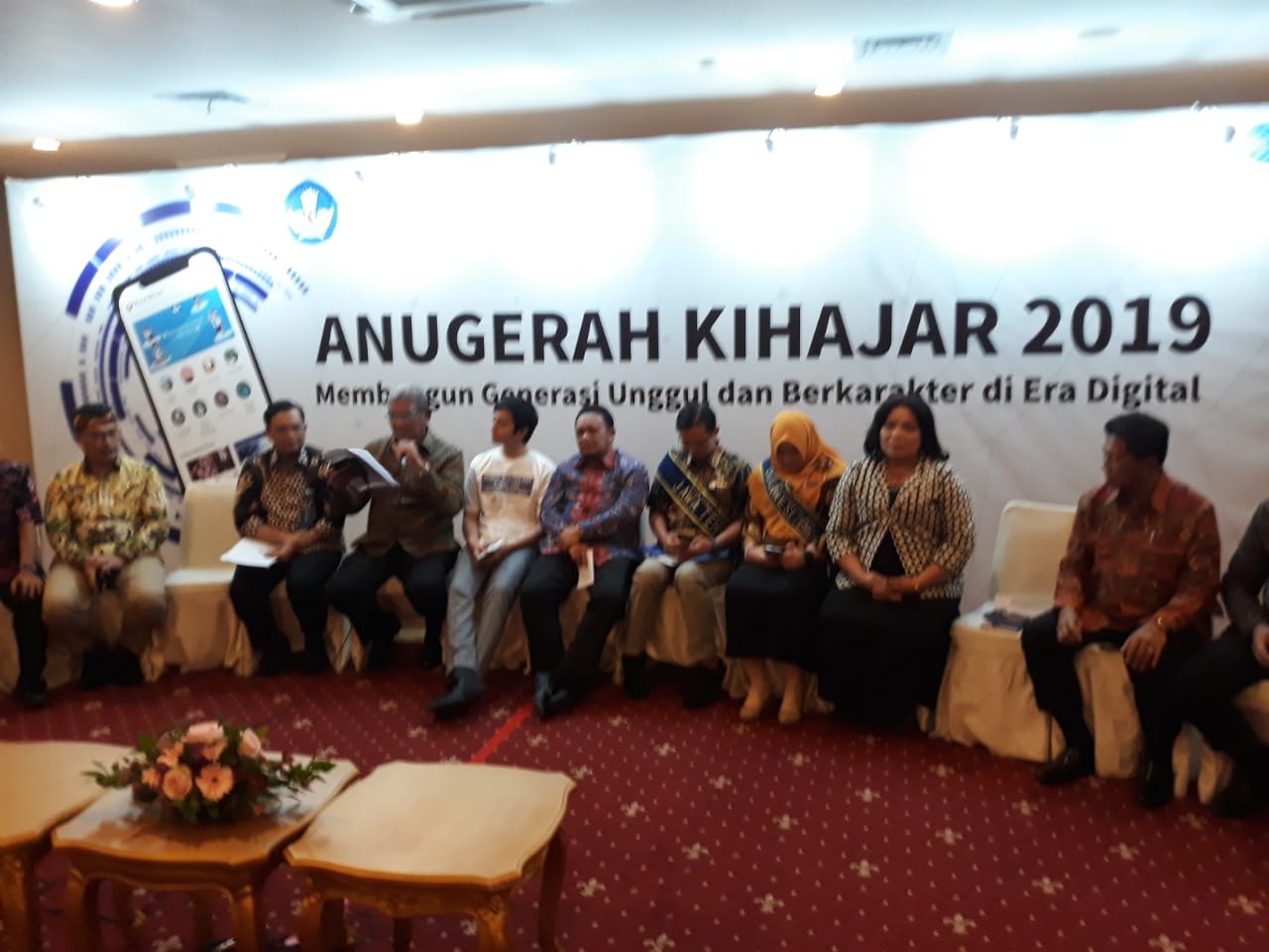 16 Kepala Daerah Raih Anugerah Kihajar Kemendikbud