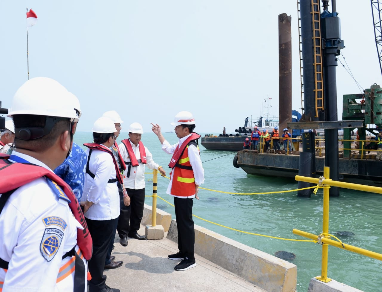 Presiden Ingin Pelabuhan Patimban Jadi Hub Besar Ekspor Otomotif