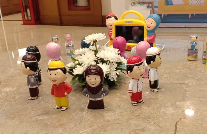 Boneka yang dilengkapi teknologi artificial intelligence (AI) bisa teman belajar bagi anak-anak.