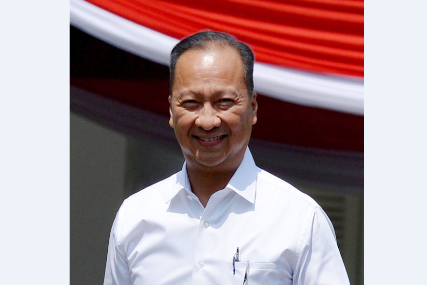 Menteri Perindustrian Agus Gumiwang Kartasasmita