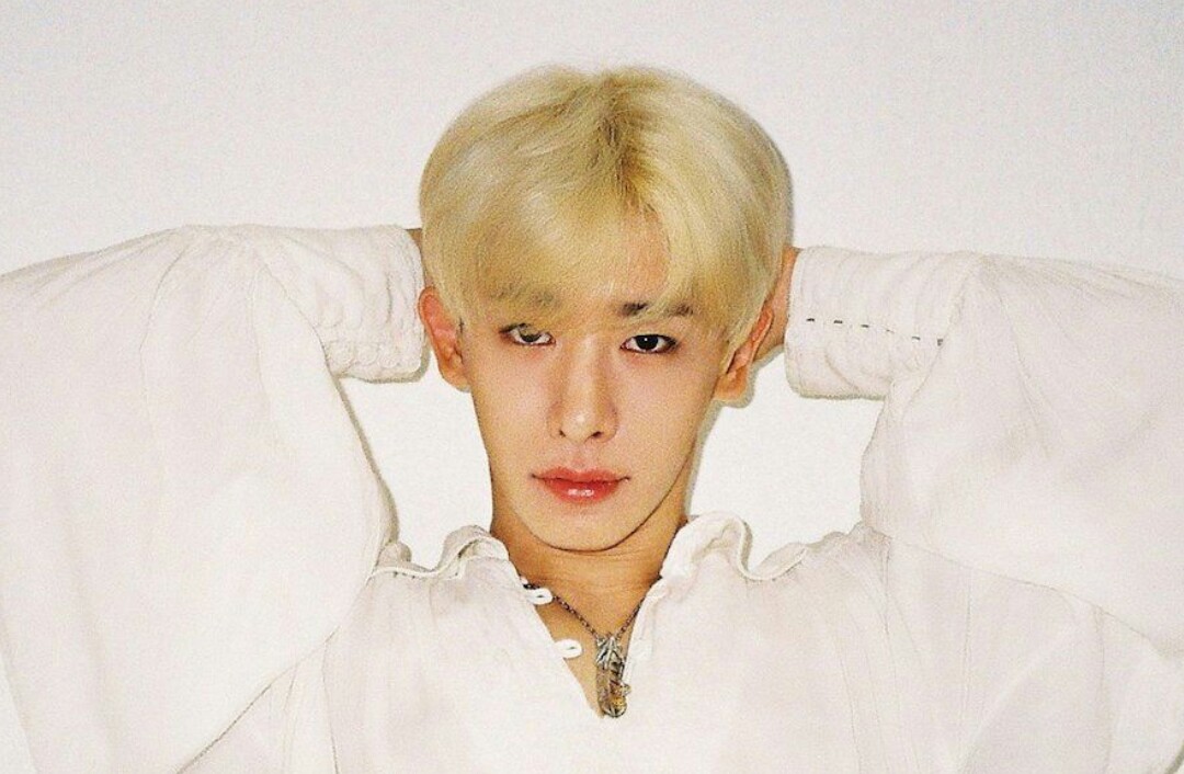 Wonho, anggota boyband MONSTA X hengkang gara-gara isu belum bayar utang.