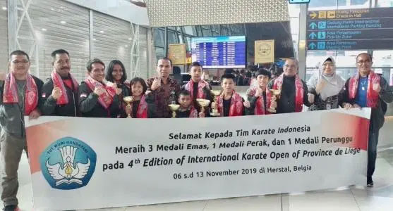 Tiga Siswa SD Juarai Ajang Karate Internasional