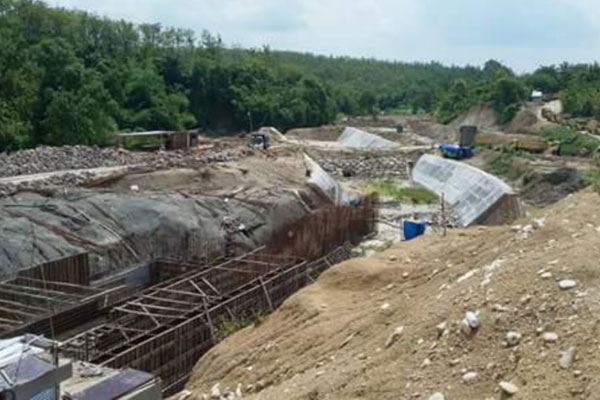 Waduk Gongseng di Dukuh Gangseng, Desa Papringan, Kecamatan Temayang, Kabupaten Bojonegoro, Jatim,