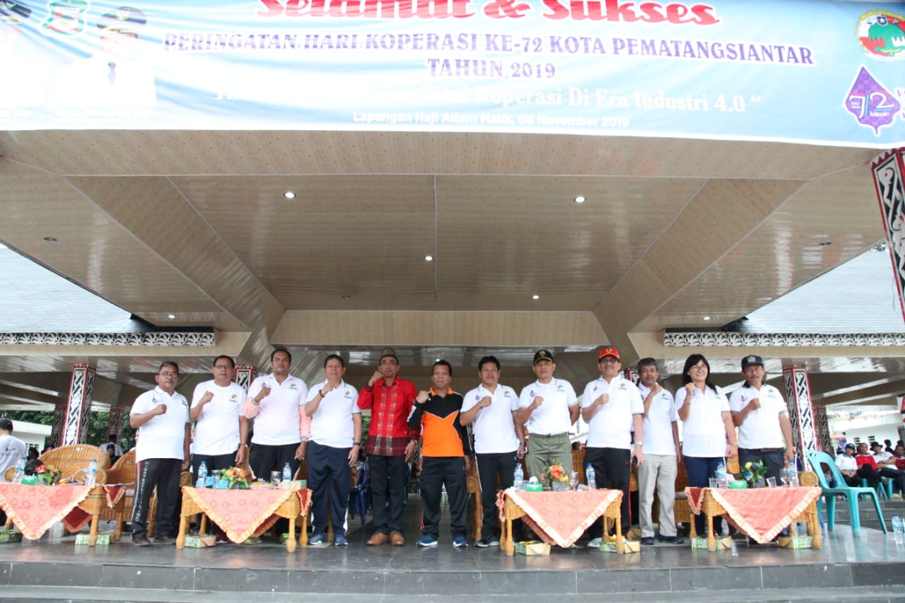 Peringatan Hari Koperasi ke-72 di Kota Pematangsiantar, Sumatra Utara, Jumat (8/11/2019).