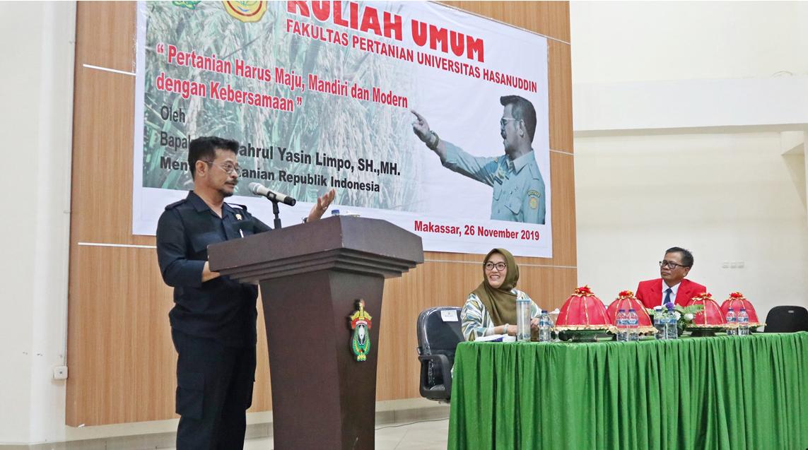 Mentan Syahrul Yasin Limpo menggelar kuliah umum dengan ratusan Mahasiswa Fakultas Pertanian Universitas Hassanudin Makassar, Selasa (26/11)