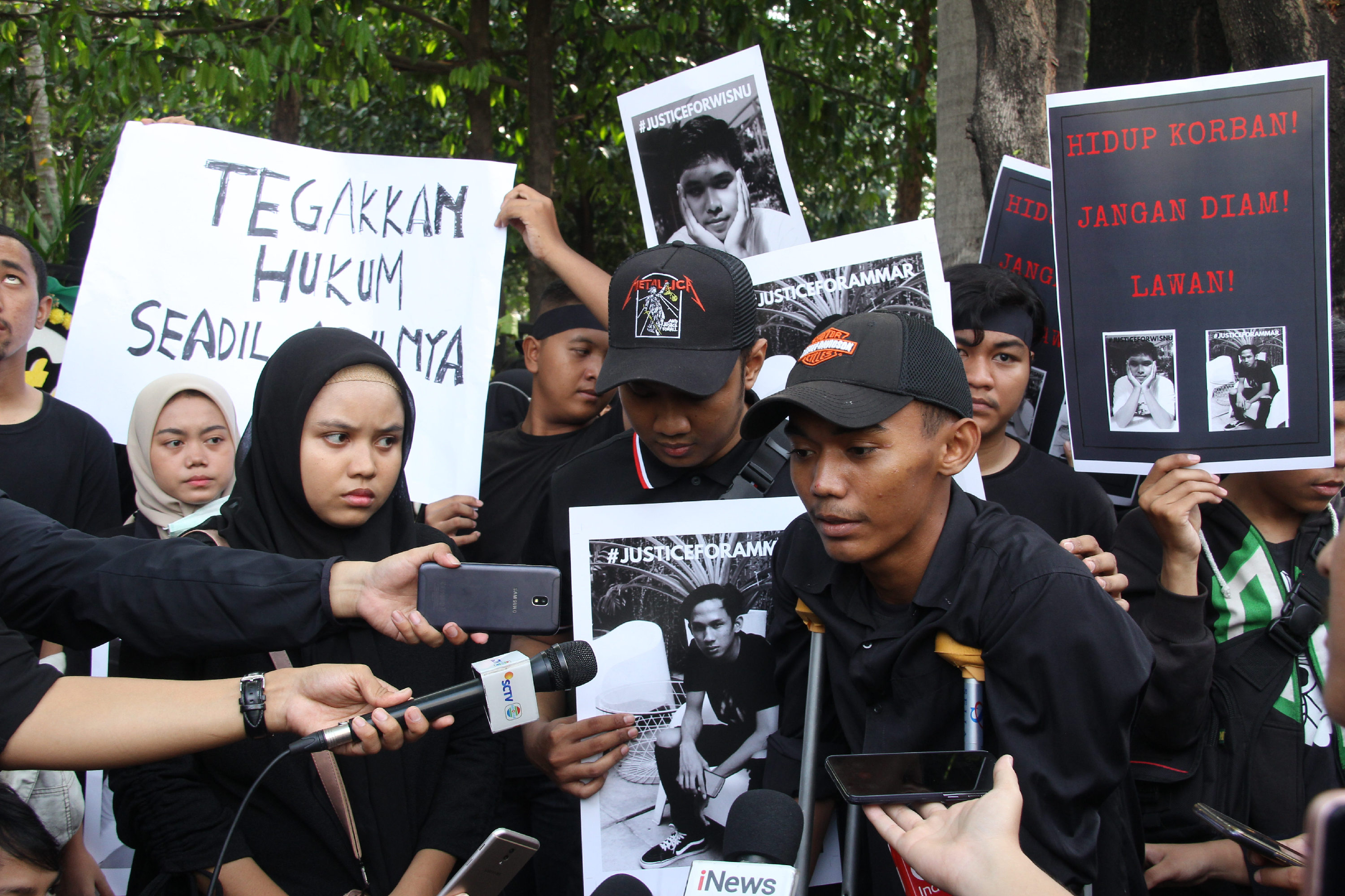 Bagus, korban yang terlempar dan jatuh tepat di atas kaca mobil depan penabrak dalam kasus tabrak lari di GBK Jakarta. 