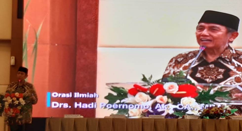 Hadi Poernomo pada Orasi Ilmiah SIN Pajak di Gedung Ditjen Pajak, Jakarta, Sabtu (23/11).