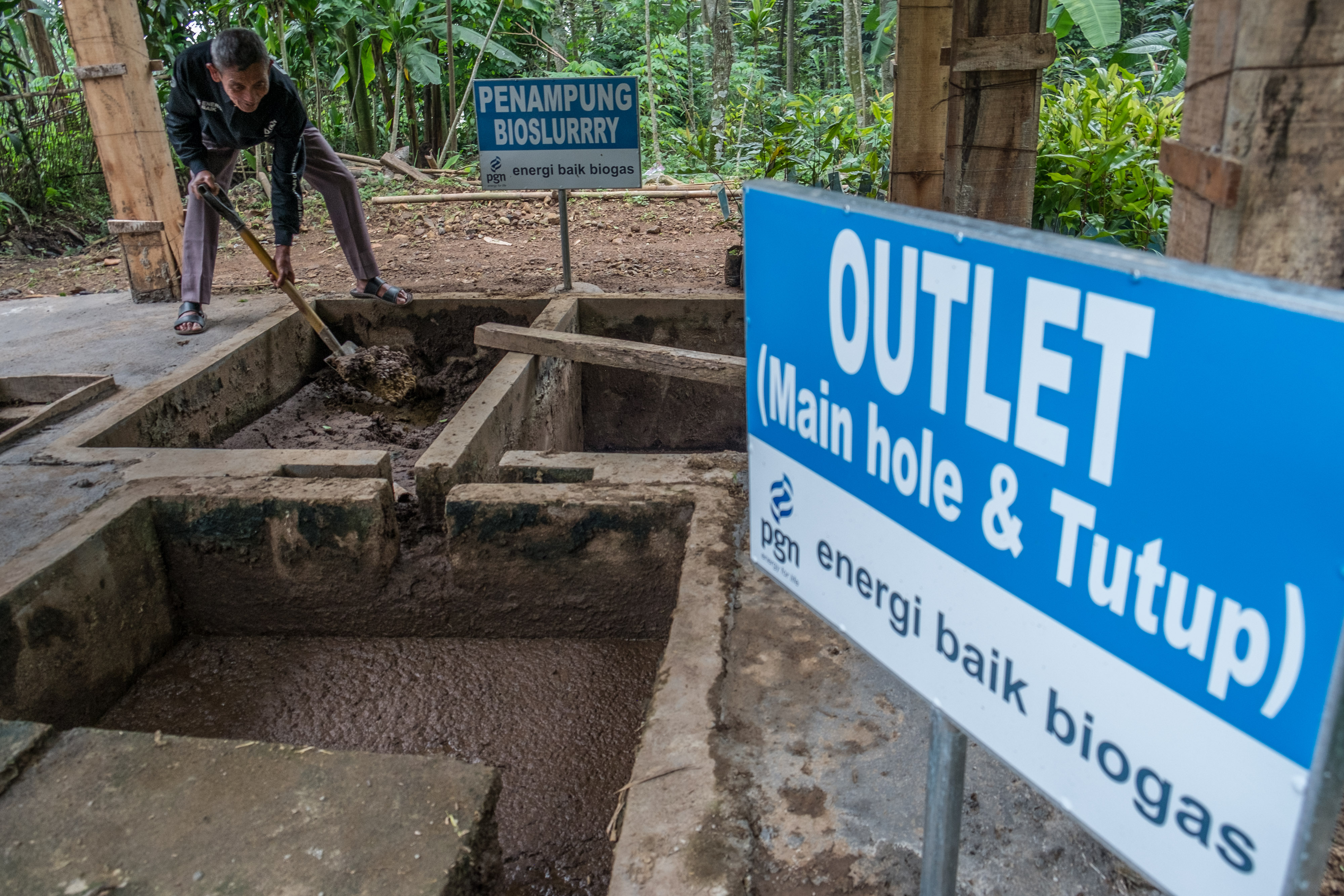 Ilustrasi -- instalasi reaktor biogas PT PGN (persero) Tbk