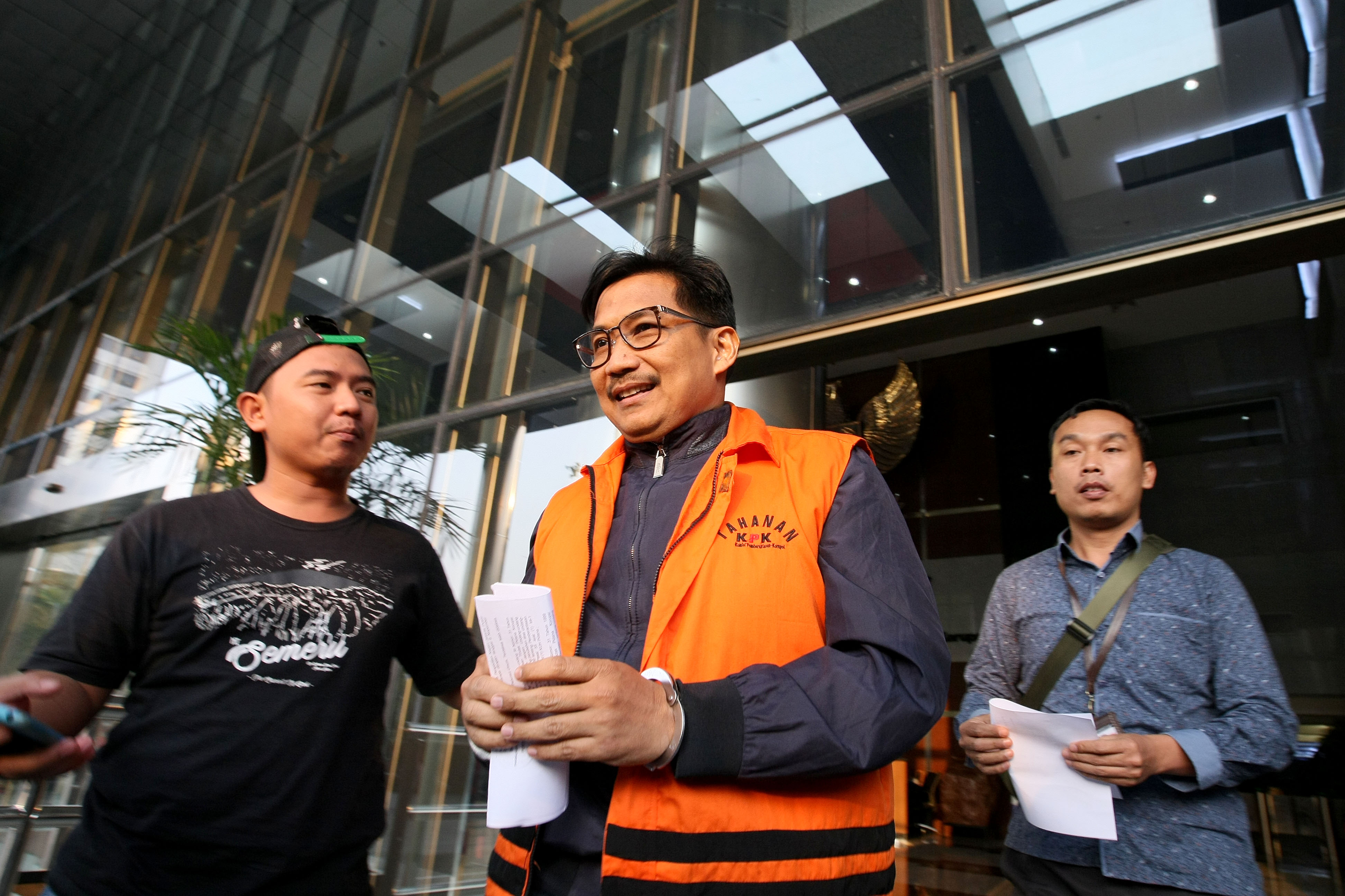 Hari ini Rabu (6/11) terdakwa kasus suap Bowo Sidik mendengarkan tuntutan Jaksa Penuntut Umum dalam sidang di Pengadilan Tipikor Jakarta. 